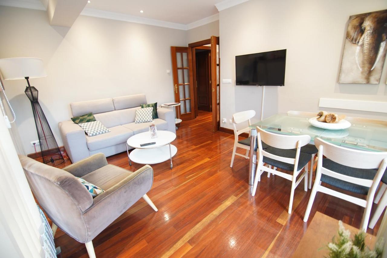 Piso Grande Y Luminoso En El Casco Viejo De Bilbao Apartamento Exterior foto